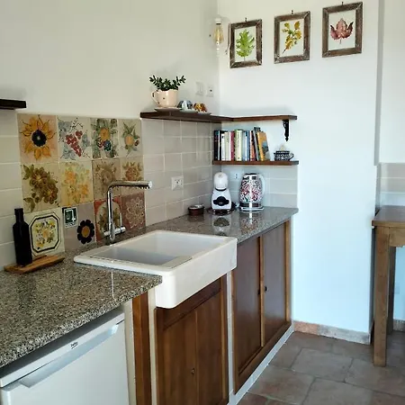 Apartment La *